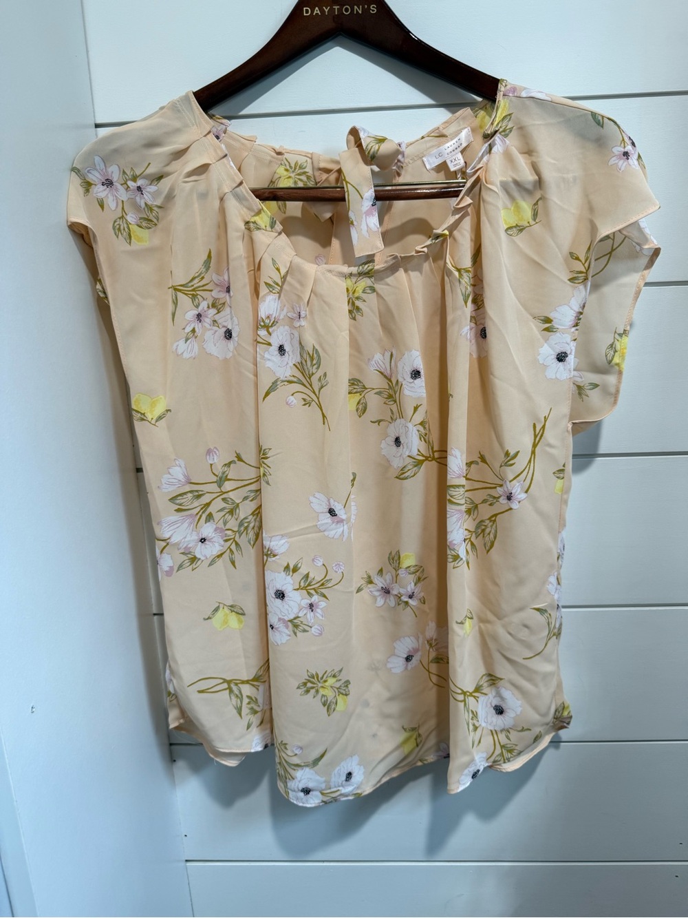 LC Lauren Conrad Peach Floral Tie-Neck Blouse